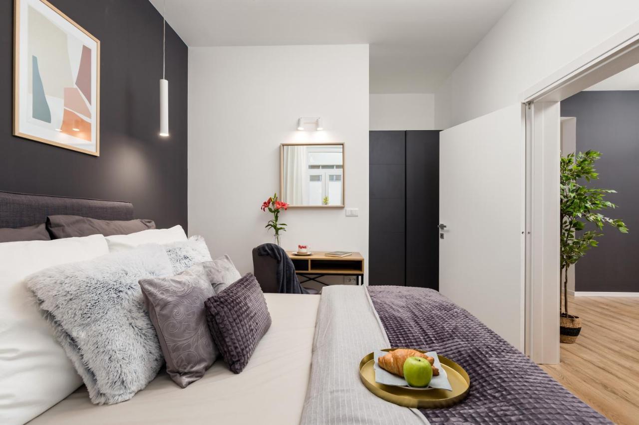 Saint Vitus Apartments With Balcony غييكا المظهر الخارجي الصورة