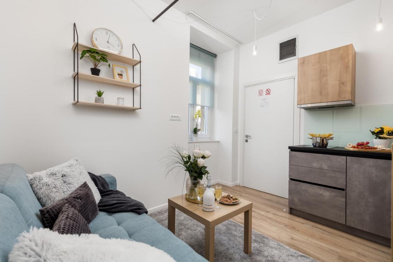 Saint Vitus Apartments With Balcony غييكا المظهر الخارجي الصورة