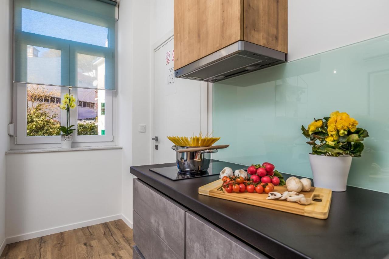 Saint Vitus Apartments With Balcony غييكا المظهر الخارجي الصورة
