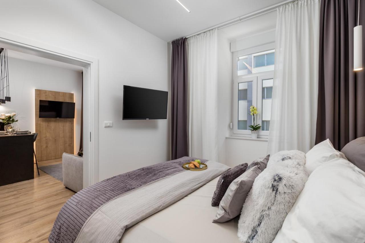Saint Vitus Apartments With Balcony غييكا المظهر الخارجي الصورة
