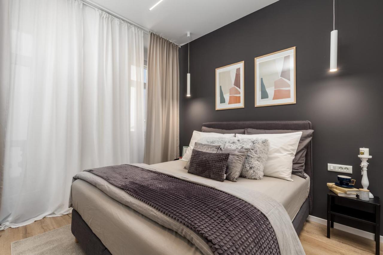 Saint Vitus Apartments With Balcony غييكا المظهر الخارجي الصورة