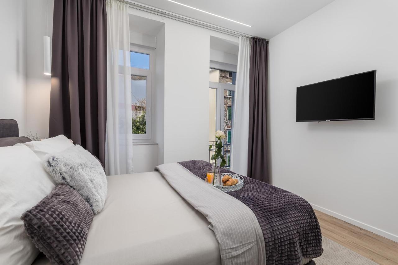 Saint Vitus Apartments With Balcony غييكا المظهر الخارجي الصورة