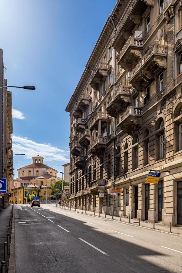 Saint Vitus Apartments With Balcony غييكا المظهر الخارجي الصورة